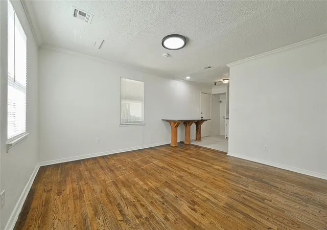 Photo 4 of Single family home for sale at 5600 N Donald Ave, Warr Acres, OK 73122 | MLS# 1246147 | Listing updated on 2026-08-26