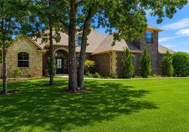 Photo 2 of Single family home for sale at 674 Stone Brg, Edmond, OK 73034 | MLS# 1246151 | Listing updated on 2026-09-04