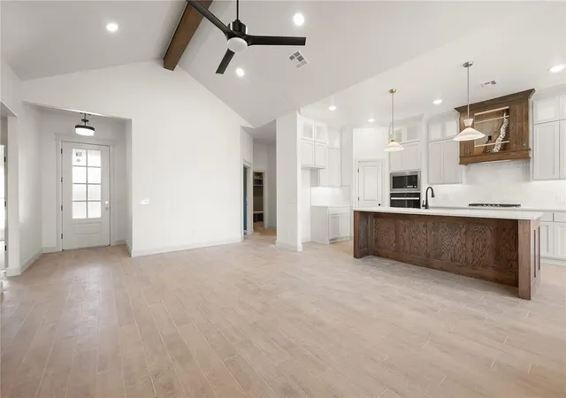 Photo 3 of Single family home for sale at 4908 Vine Cliff Rd, Mustang, OK 73064 | MLS# 1246164 | Listing updated on 2026-10-07