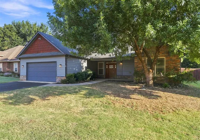 Photo 3 of Single family home for sale at 4824 W Oakcrest Rd, Stillwater, OK 74075 | MLS# 1246171 | Listing updated on 2026-10-08