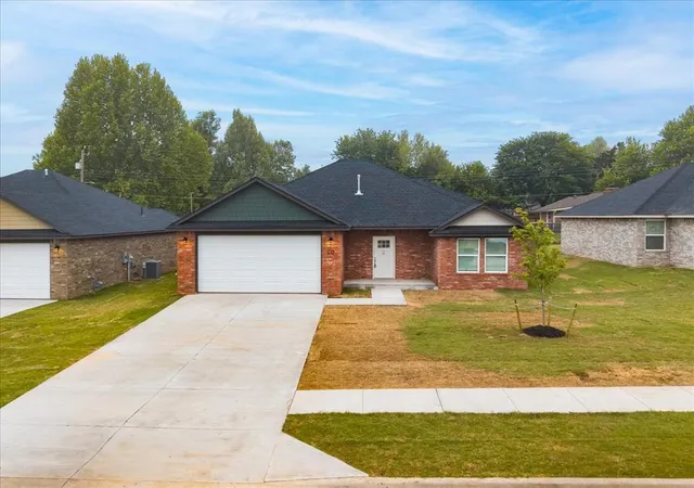 Photo 1 of Single family home for sale at 212 E Abbot Ln, Mustang, OK 73064 | MLS# 1246172 | Listing updated on 2026-09-30