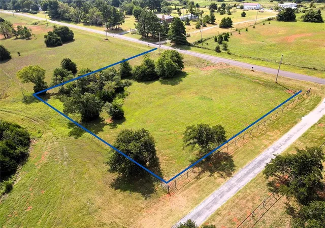 1st image of 3185 Ne 10th St, Blanchard, OK 73010 | MLS# 1246191