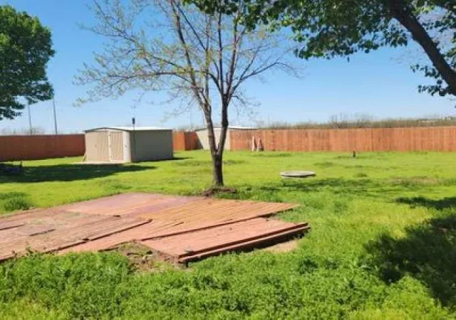 Photo 2 of Sale Pending at 10 Sw Bradbury Cir, Lawton, OK 73505 | MLS# 1246195 | Listing updated on 2026-09-21