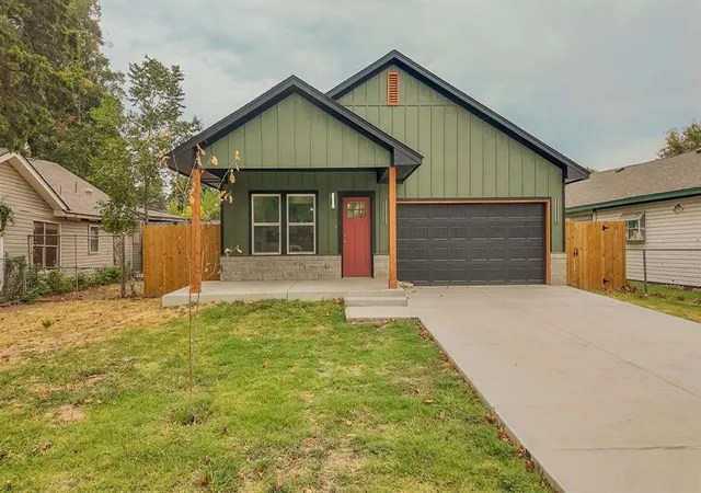 Photo 2 of Single family home for sale at 325 Se 19th St, Oklahoma City, OK 73129 | MLS# 1246203 | Listing updated on 2026-08-29