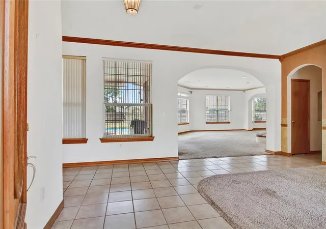 Photo 3 of Sale Pending at 3335 Del Aire Pl, Oklahoma City, OK 73115 | MLS# 1246210 | Listing updated on 2026-09-12
