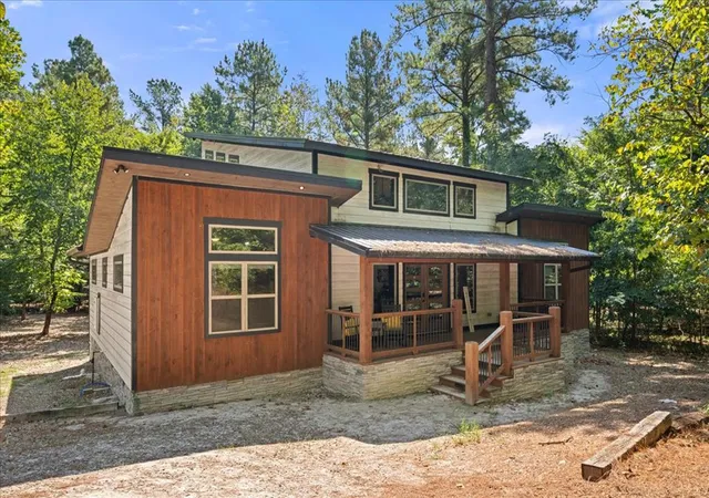 Photo 1 of Single family home for sale at 106 W Eagle Mountain Trl, Broken Bow, OK 74728 | MLS# 1246211 | Listing updated on 2026-09-07