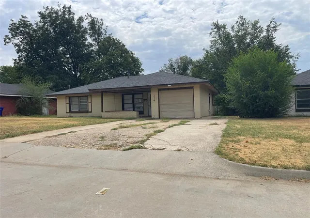 Photo 2 of Sale Pending at 1034 Jasmine Ln, Oklahoma City, OK 73110 | MLS# 1246222 | Listing updated on 2026-09-01