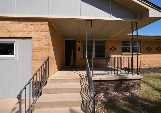 Photo 3 of Single family home for sale at 5900 S Broadway Ave, Oklahoma City, OK 73109 | MLS# 1246224 | Listing updated on 2026-09-08