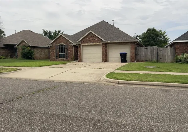 Photo 3 of Sale Pending at 1412 Lexi Ln, Noble, OK 73068 | MLS# 1246227 | Listing updated on 2026-09-03