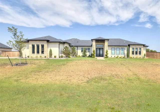 Photo 2 of Single family home for sale at 2189 Nw 227th Street, Edmond, OK 73025 | MLS# 1246236 | Listing updated on 2026-09-03