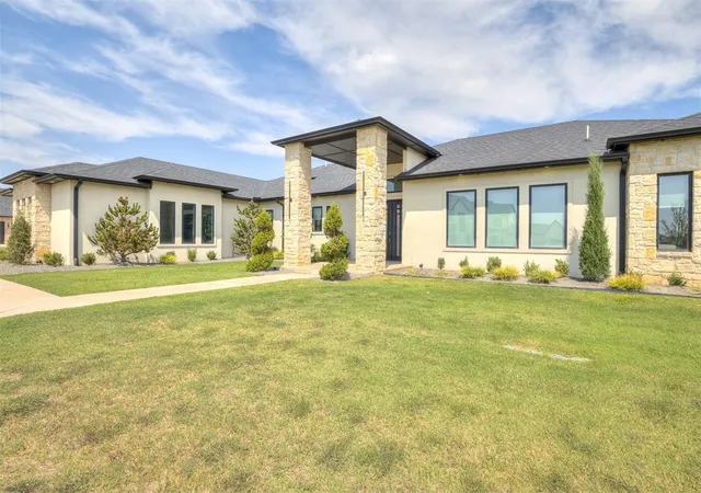 Photo 3 of Single family home for sale at 2189 Nw 227th Street, Edmond, OK 73025 | MLS# 1246236 | Listing updated on 2026-09-03