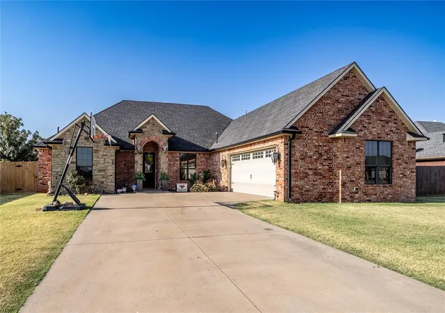 1st image of 2200 Stratta Dr, Weatherford, OK 73096 | MLS# 1246237
