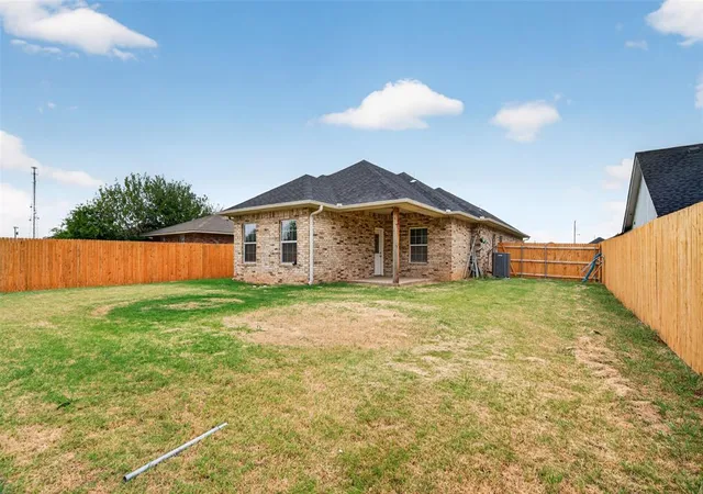 Photo 27 of Single family home for sale at 431 Nw 116Th St, Oklahoma City, OK 73114 | MLS# 1246245 | Listing updated on 2026-09-23