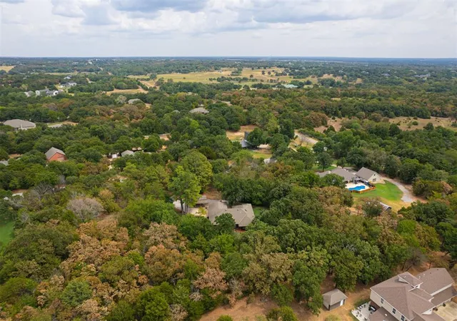 Photo 1 of Sale Pending at 5611 Covey Run Dr, Edmond, OK 73034 | MLS# 1246247 | Listing updated on 2026-09-07