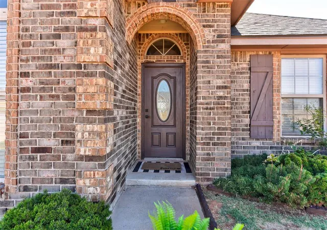 Photo 3 of Single family home for sale at 905 County Street 2932, Tuttle, OK 73089 | MLS# 1246273 | Listing updated on 2026-09-13