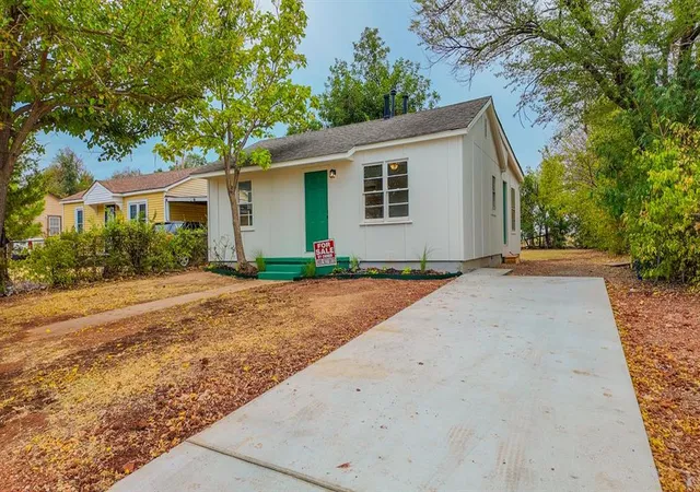Single family home for sale at 3828 Sw 42Nd St, Oklahoma City, OK 73119 | MLS# 1246276