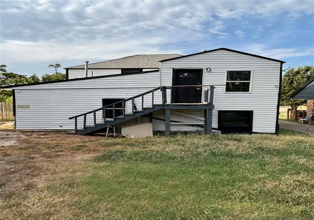 Photo 3 of Multi family home for sale at 3517 Nw 17Th St, Oklahoma City, OK 73107 | MLS# 1246281 | Listing updated on 2026-08-28