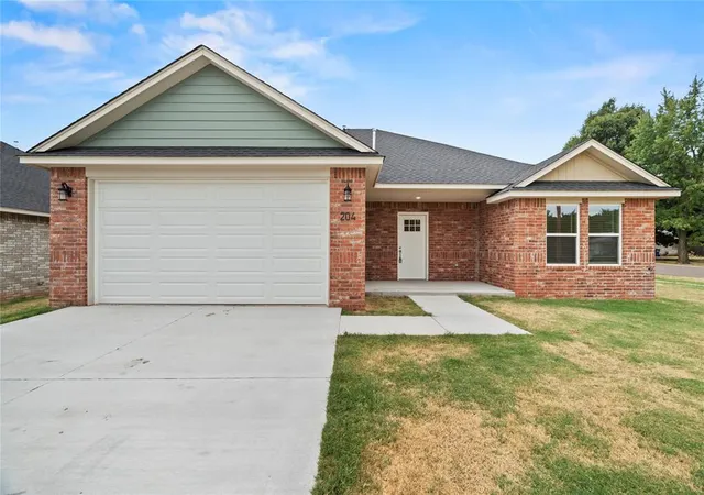 Photo 1 of Single family home for sale at 204 E Abbot Ln, Mustang, OK 73064 | MLS# 1246299 | Listing updated on 2026-10-26