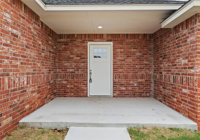 Photo 3 of Single family home for sale at 204 E Abbot Ln, Mustang, OK 73064 | MLS# 1246299 | Listing updated on 2026-09-30