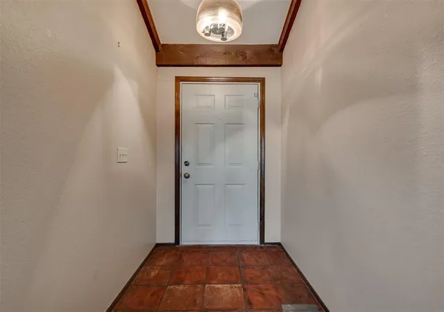 Photo 3 of Sale Pending at 5838 Hefner Village Ct, Oklahoma City, OK 73162 | MLS# 1246328 | Listing updated on 2026-09-02