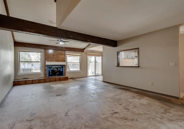 Photo 4 of Sale Pending at 5838 Hefner Village Ct, Oklahoma City, OK 73162 | MLS# 1246328 | Listing updated on 2026-09-02