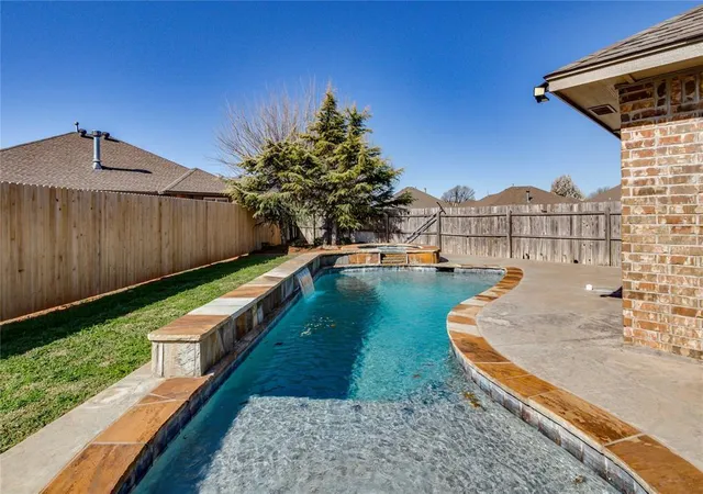 Photo 2 of Single family home for sale at 202 N Westminster Wy, Mustang, OK 73064 | MLS# 1246349 | Listing updated on 2026-08-27