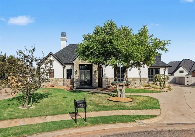 Photo 2 of Single family home for sale at 17104 Hawks Ridge Ln, Edmond, OK 73012 | MLS# 1246351 | Listing updated on 2026-08-28