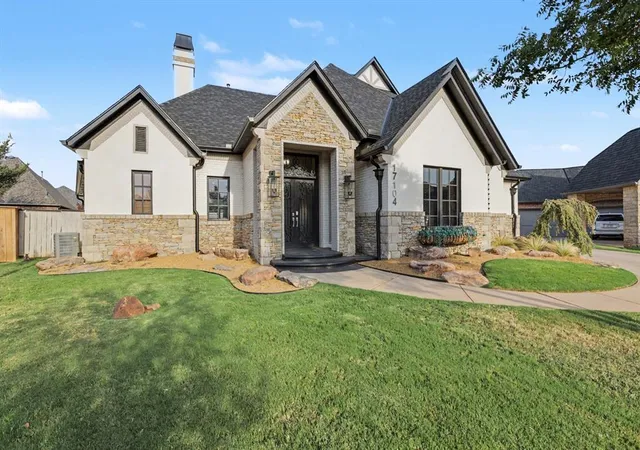 Photo 3 of Single family home for sale at 17104 Hawks Ridge Ln, Edmond, OK 73012 | MLS# 1246351 | Listing updated on 2026-08-28