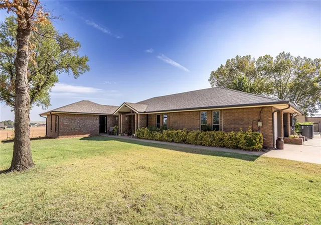 3rd image of 10046 Deer Creek Rd, Weatherford, OK 73096 | MLS# 1246358