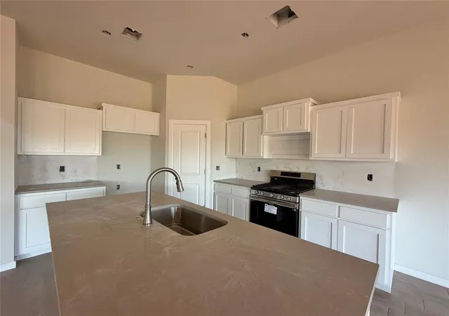 Photo 2 of Single family home for sale at 4020 Caraway Ln, Norman, OK 73026 | MLS# 1246360 | Listing updated on 2026-10-07
