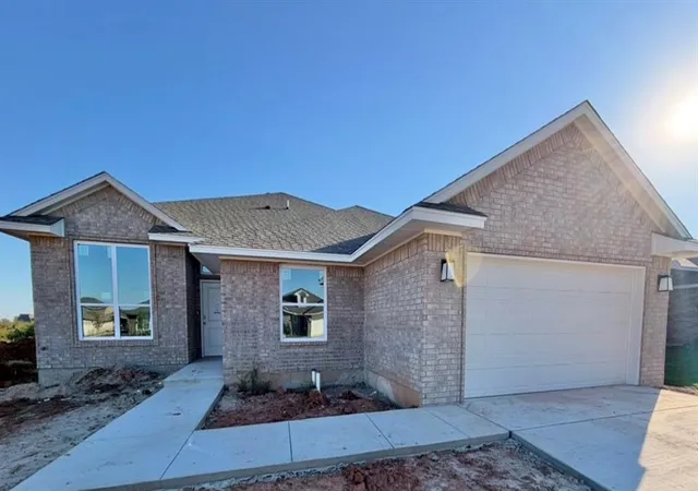Photo 3 of Single family home for sale at 4020 Caraway Ln, Norman, OK 73026 | MLS# 1246360 | Listing updated on 2026-10-20