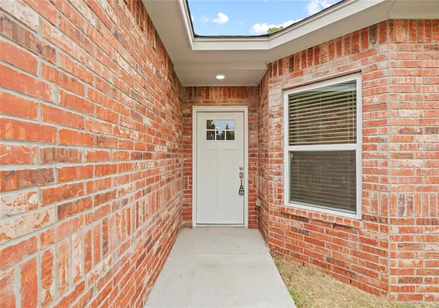 Photo 3 of Single family home for sale at 220 E Abbot Ln, Mustang, OK 73064 | MLS# 1246364 | Listing updated on 2026-09-30