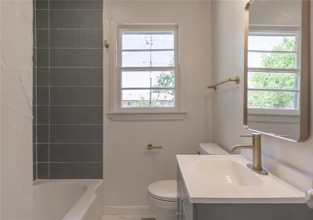 Photo 3 of Single family home for sale at 3217 Sw 40th St, Oklahoma City, OK 73119 | MLS# 1246379 | Listing updated on 2026-08-27