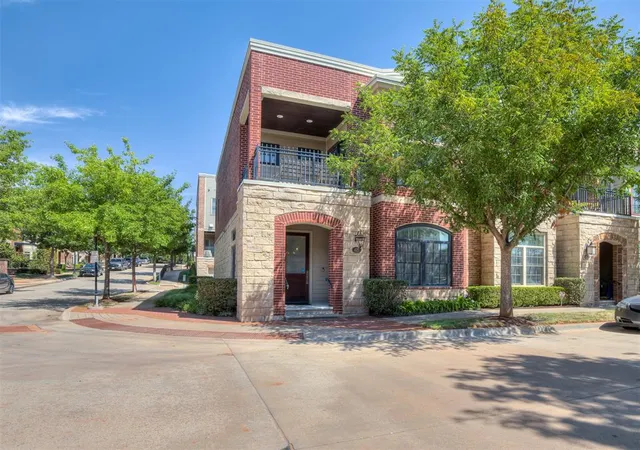 Photo 1 of Townhouse for sale at 415 Ne 1st St, Oklahoma City, OK 73104 | MLS# 1246390 | Listing updated on 2026-10-08