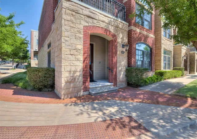 Photo 2 of Townhouse for sale at 415 Ne 1st St, Oklahoma City, OK 73104 | MLS# 1246390 | Listing updated on 2026-10-08