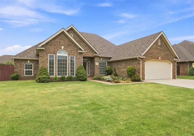 Photo 2 of Sale Pending at 1604 Lakeview Dr, Kingfisher, OK 73750 | MLS# 1246391 | Listing updated on 2026-08-28