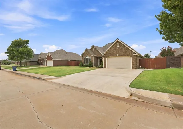 Photo 4 of Sale Pending at 1604 Lakeview Dr, Kingfisher, OK 73750 | MLS# 1246391 | Listing updated on 2026-08-28