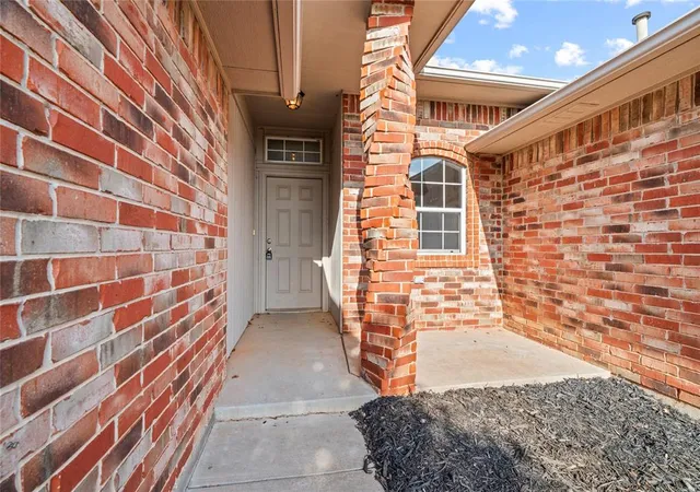 4th image of 620 Mcconnell Dr, Yukon, OK 73099 | MLS# 1246394