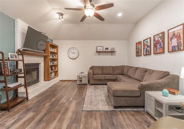 Photo 3 of Single family home for sale at 404 N Lockeport Dr, Edmond, OK 73003 | MLS# 1246398 | Listing updated on 2026-08-27