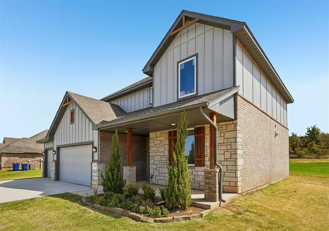 Photo 3 of Single family home for sale at 1304 Lighthorsemen Wy, Choctaw, OK 73020 | MLS# 1246400 | Listing updated on 2026-10-07