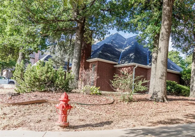 Photo 4 of Single family home for sale at 2209 Wildwood Ter, Edmond, OK 73034 | MLS# 1246408 | Listing updated on 2026-10-19