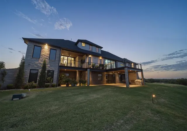 Photo 2 of Mansion for sale at 5660 Tina Dr, Norman, OK 73072 | MLS# 1246420 | Listing updated on 2026-08-27