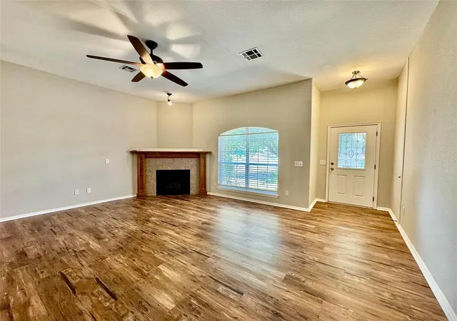 Photo 3 of Single family home for sale at 400 Bent Tree Rd, Noble, OK 73068 | MLS# 1246422 | Listing updated on 2026-09-21