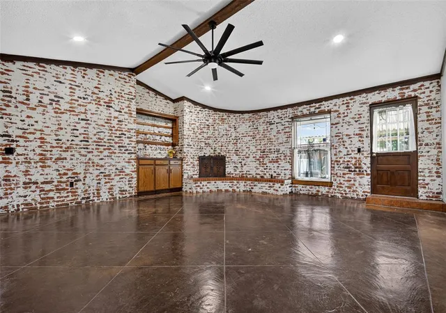 Photo 3 of Single family home for sale at 108 W Parkland Dr, Yukon, OK 73099 | MLS# 1246427 | Listing updated on 2026-09-23