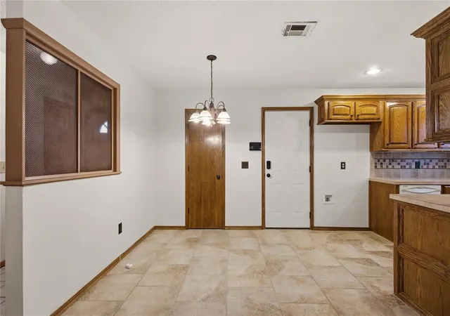 Photo 4 of Single family home for sale at 612 Moraine Ave, Midwest City, OK 73130 | MLS# 1246443 | Listing updated on 2026-08-30