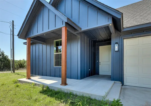 Photo 5 of Single family home for sale at 1925 E Springer Ave, Guthrie, OK 73044 | MLS# 1246463 | Listing updated on 2026-08-28
