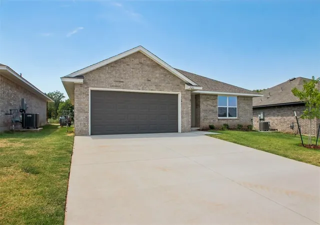 Photo 3 of Single family home for sale at 2051 Brush Creek Wy, Newcastle, OK 73065 | MLS# 1246487 | Listing updated on 2026-10-07
