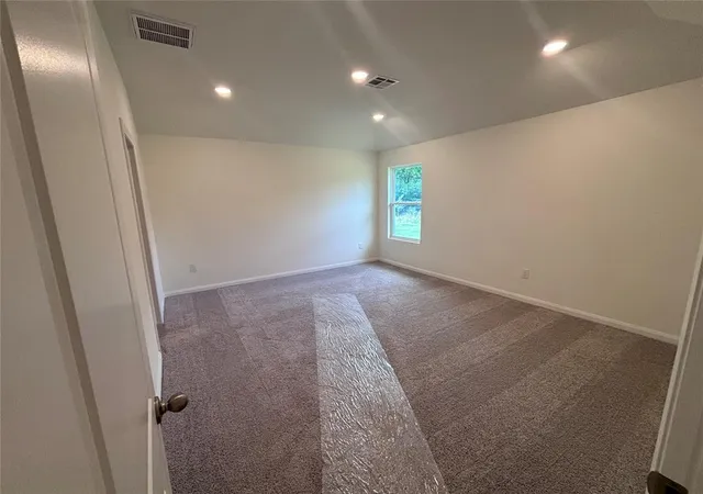 Photo 4 of Single family home for sale at 2001 Brush Creek Wy, Newcastle, OK 73065 | MLS# 1246489 | Listing updated on 2026-10-07