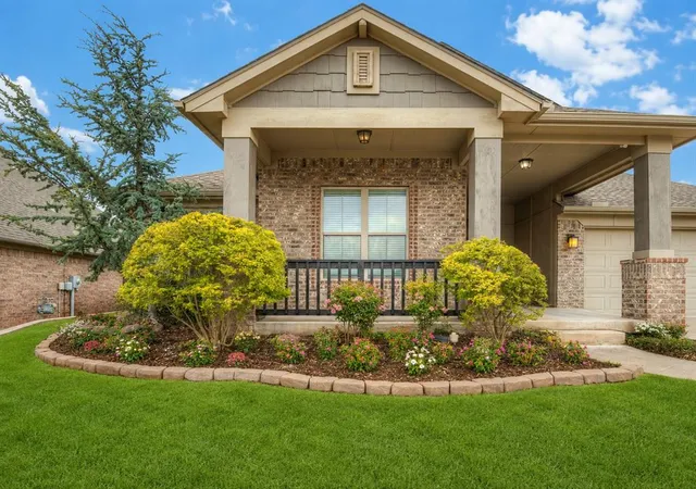 Photo 3 of Single family home for sale at 3815 Painted Bird Ln, Norman, OK 73071 | MLS# 1246502 | Listing updated on 2026-10-05