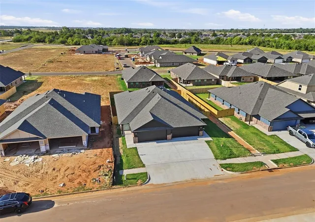 Photo 2 of Sale Pending at 10616 Sw 17th Ter, Yukon, OK 73099 | MLS# 1246524 | Listing updated on 2026-08-28